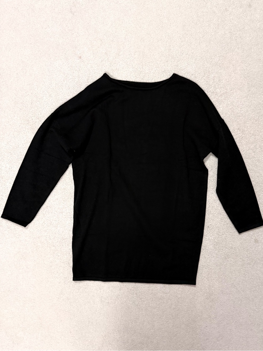 NWT Essential Black V-Neck Sweater for Women XL